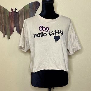 Hello Kitty Graphic Crop Tee